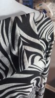 Linden Sweatshirt - Black and Gray Swirl